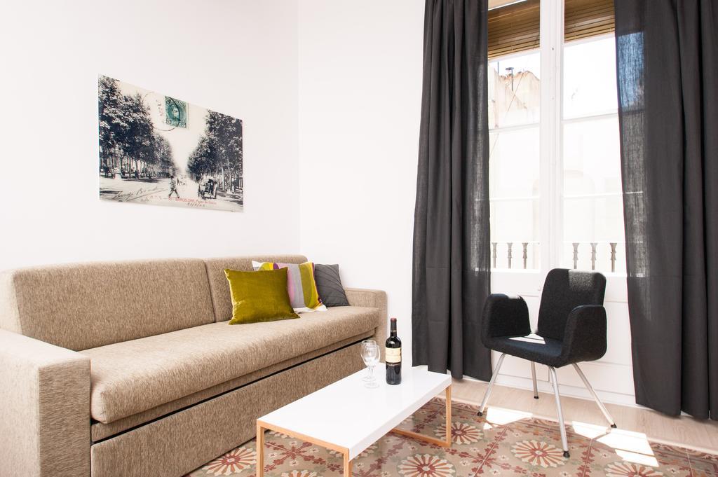 Short Stay Group Gracia Serviced Apartments Barcellona Esterno foto
