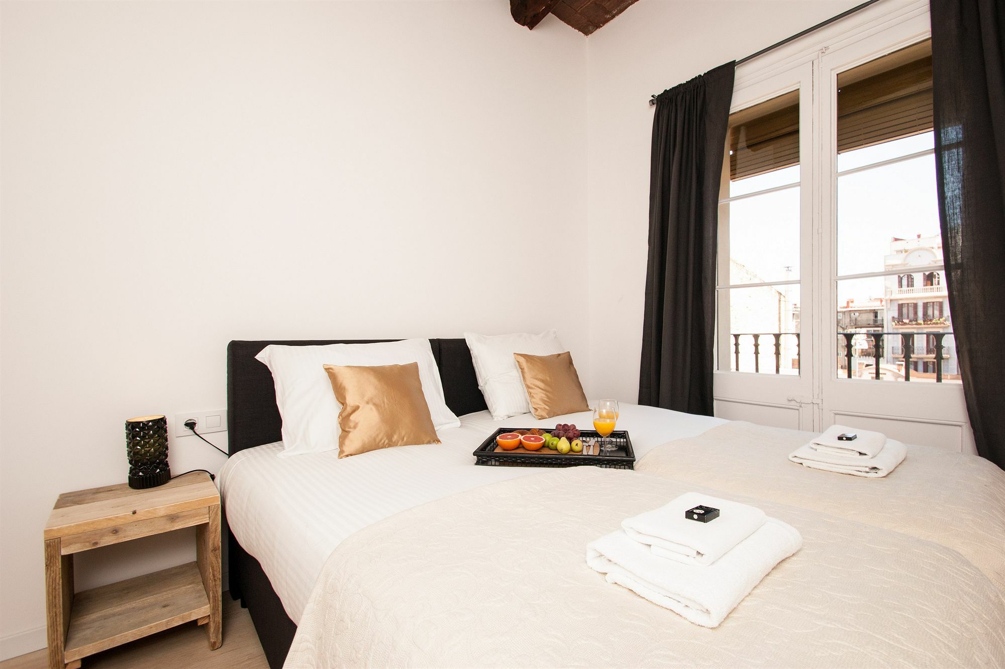 Short Stay Group Gracia Serviced Apartments Barcellona Esterno foto